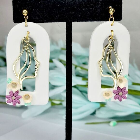 Clay earrings, bold statement earrings, flowers, window shape, face earrings - Picture 4 of 4